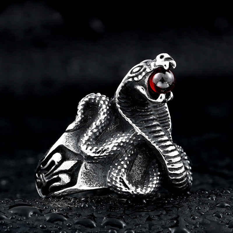 Aggressive king cobra - The Nevermore Gothic ring