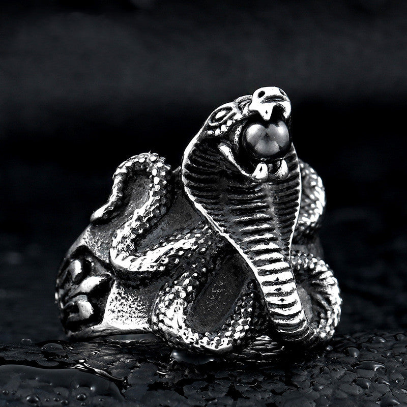 Aggressive king cobra - The Nevermore Gothic ring