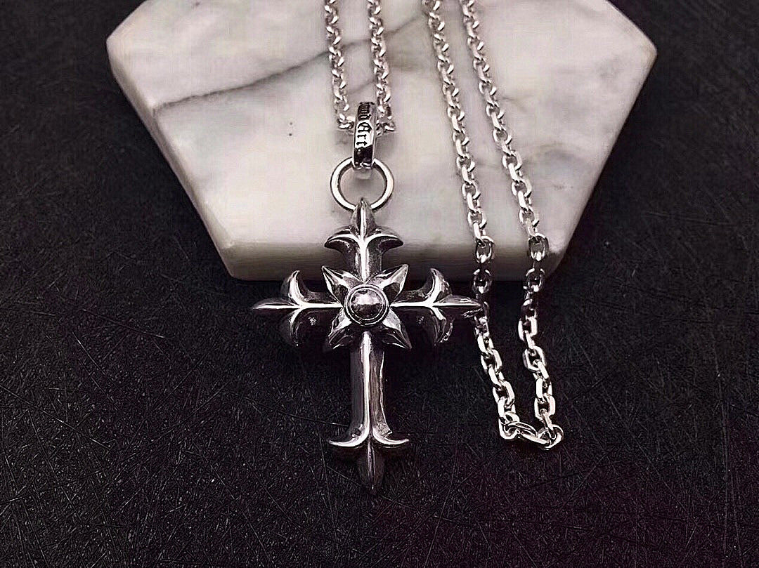 Baron Hartley Cross - The Nevermore Gothic Pendant Necklace 925 Sterling Silver