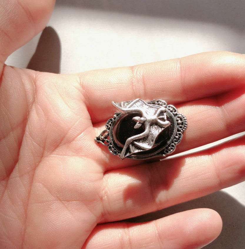 Bat black gem - The Nevermore Gothic Ring