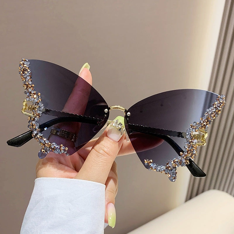 ButterflyGlow - The Nevermore Sunglasses for Women