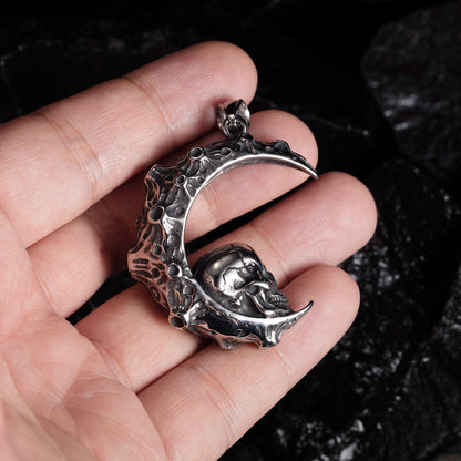 Crescent Moon Skull - The Nevermore Gothic Pendant - Necklace Stainless Steel