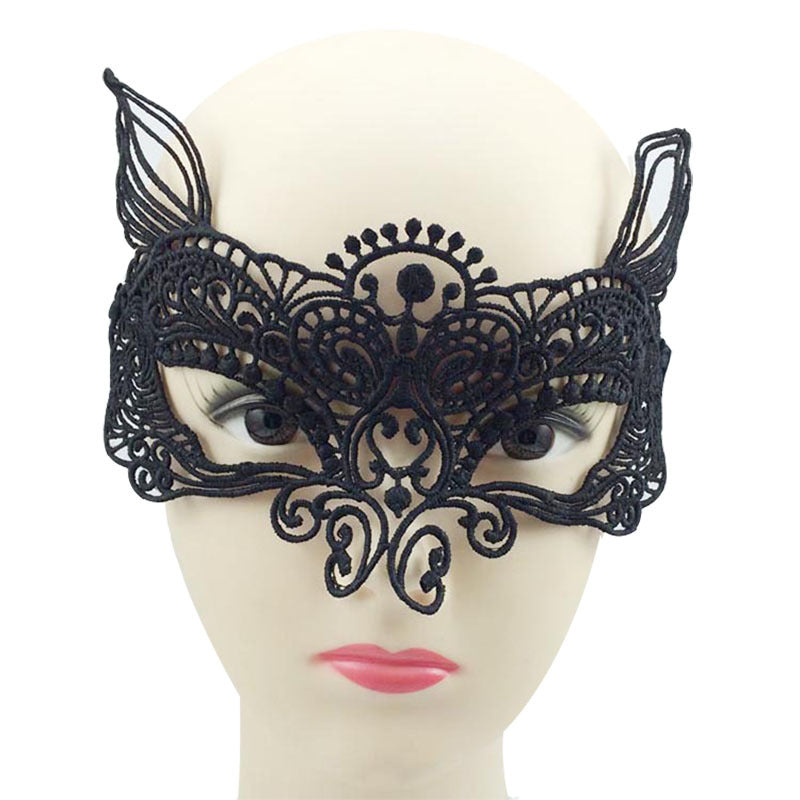 Delilah Cat - The Nevermore Gothic lace mask