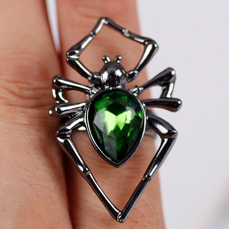 Emerald Spider Toxin - The Nevermore Gothic Ring