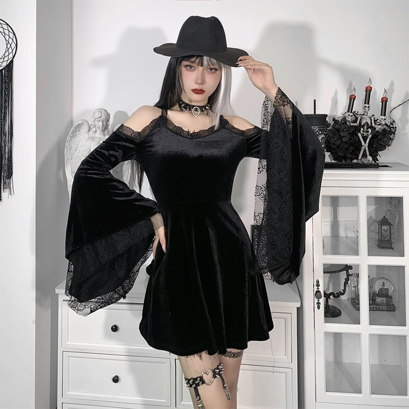 Ginger Shroud - The Nevermore Gothic Dress Lace Strapless Flared Sleeve