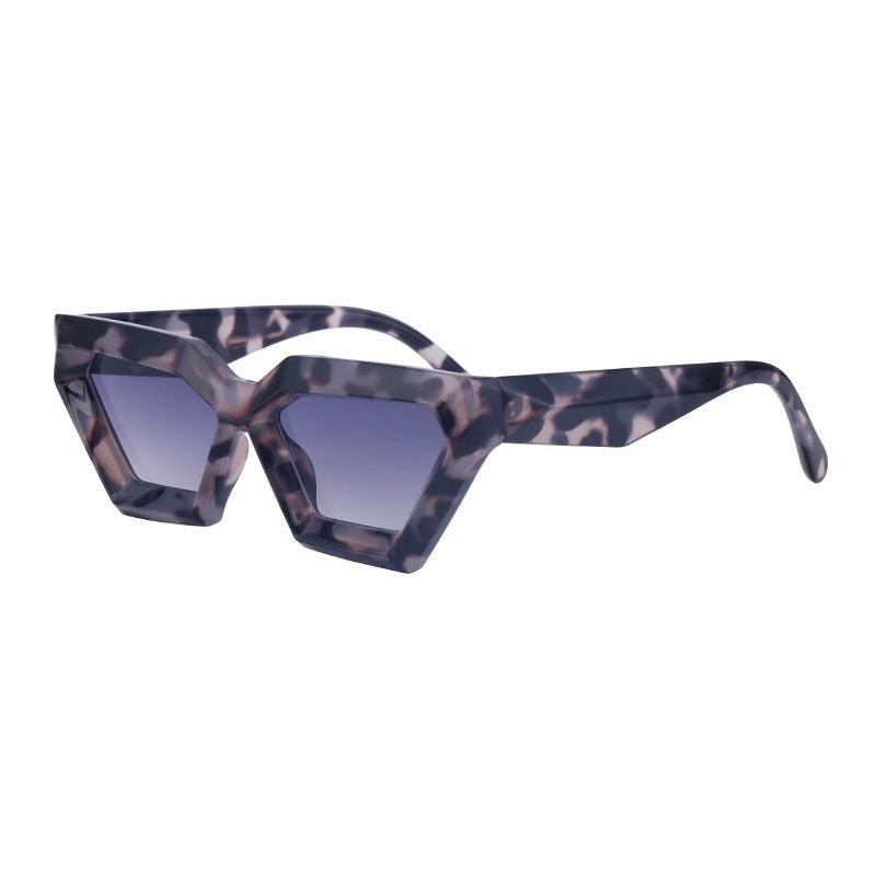 GracefulGlare - The Nevermore Sunglasses for Women