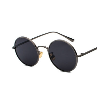 HorizonGleam - The Nevermore Retro Gothic Sunglasses for Men & Women