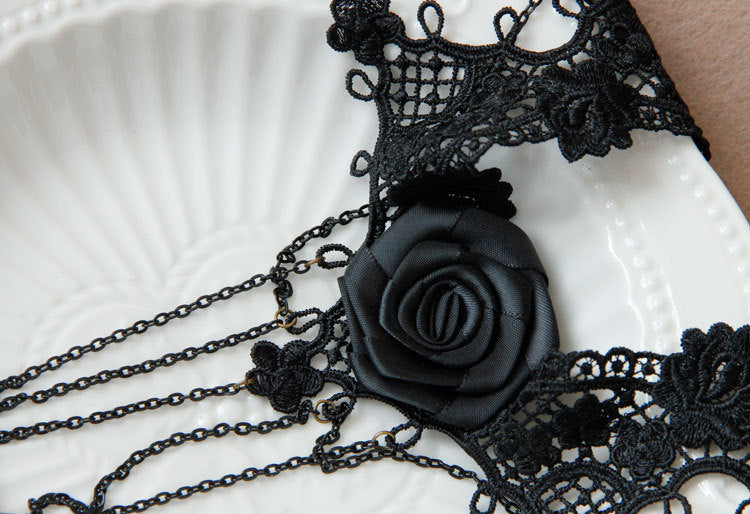 Lucinda Lindley - The Nevermore Gothic Choker Necklace Retro Black Lace