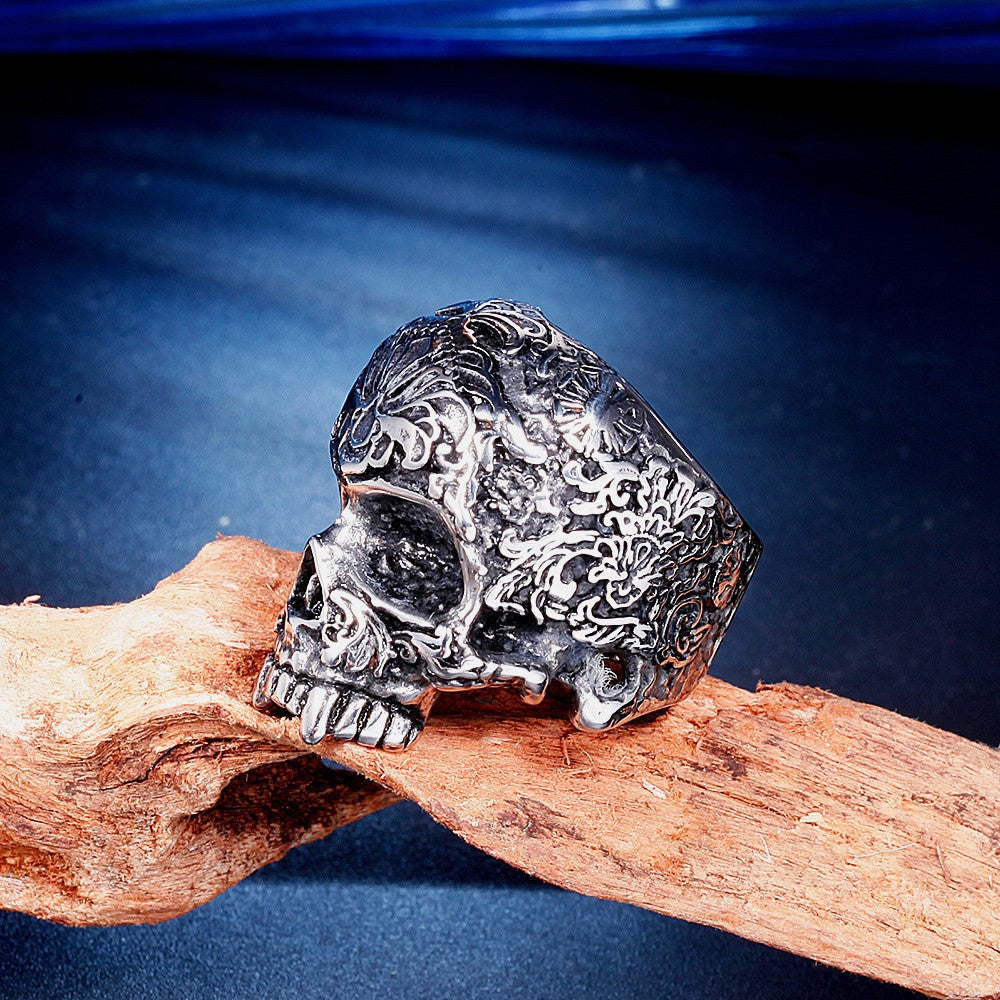 Niall Evernight Skull - The Nevermore Gothic Ring Titanium Steel