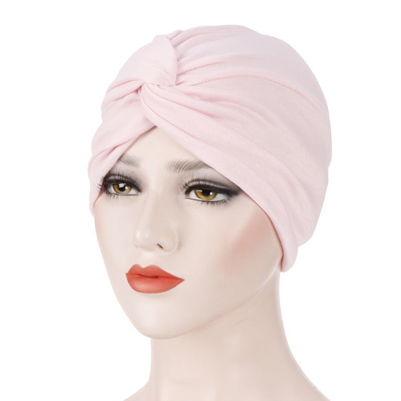 The hat is available in size M, with a head circumference of 56-58cm, and is made of soft and comfortable jersey material. Whether you want to add a pop color to your outfit, or just want a stylish and practical accessory to wear on sunny days, this Princess Willow - The Nevermore hat is the perfect choice.