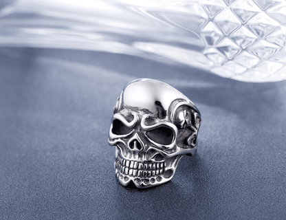 Roderick Moonlit Skull - The Nevermore Gothic Ring Titanium Steel