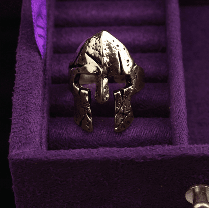 Spartan Hero Helmet - The Nevermore Ring