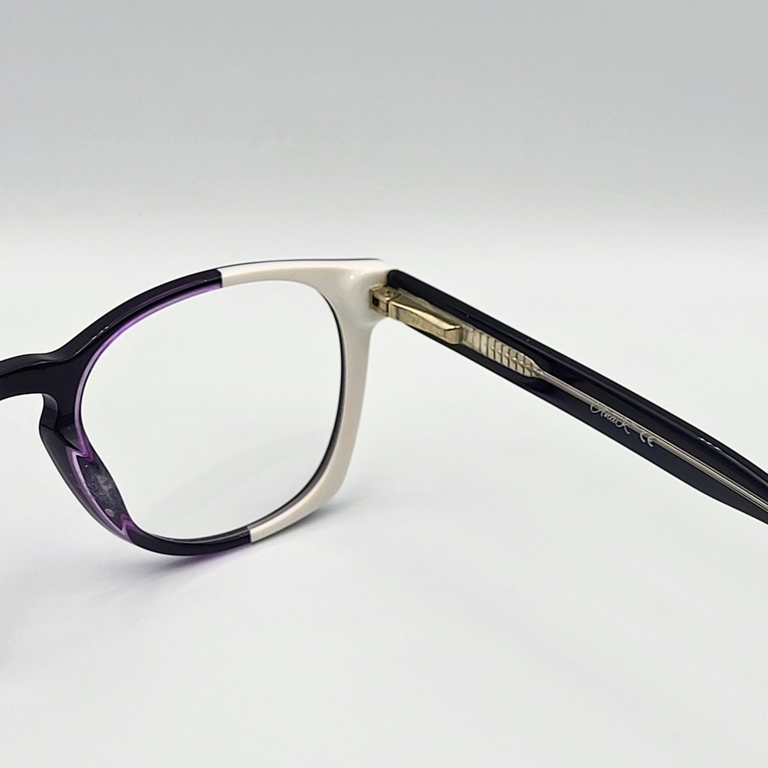 Anak MT18008 - Black White Round Eyeglasses by The Nevermore – Unique Eyeglasses by Nevermore Lifestyle & Tech |