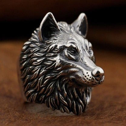 Arcturus Wolf - The Nevermore Gothic Ring – Unique Gothic Jewelry by Nevermore Lifestyle & Tech | Silver 10