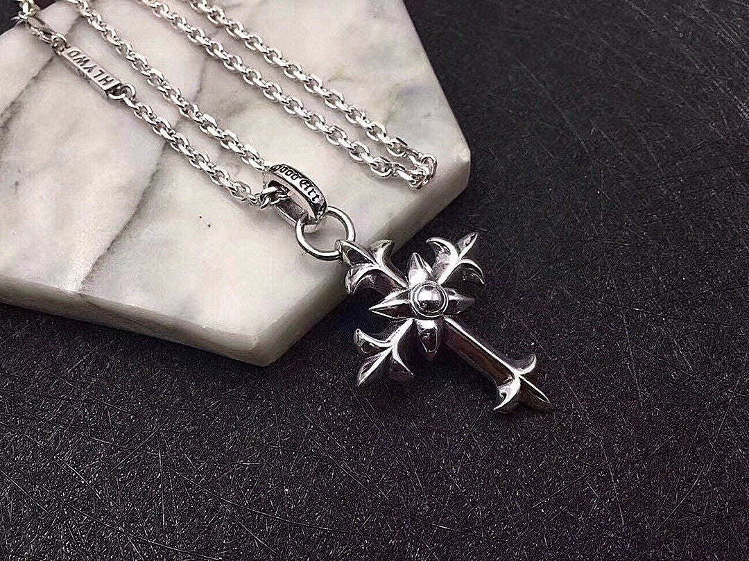 Baron Hartley Cross - Gothic Silver Pendant by The Nevermore – Unique Gothic Jewelry by Nevermore Lifestyle & Tech | 925 Silver 60cm Set With Necklace
