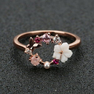 Butterfly flower ring – rose gold