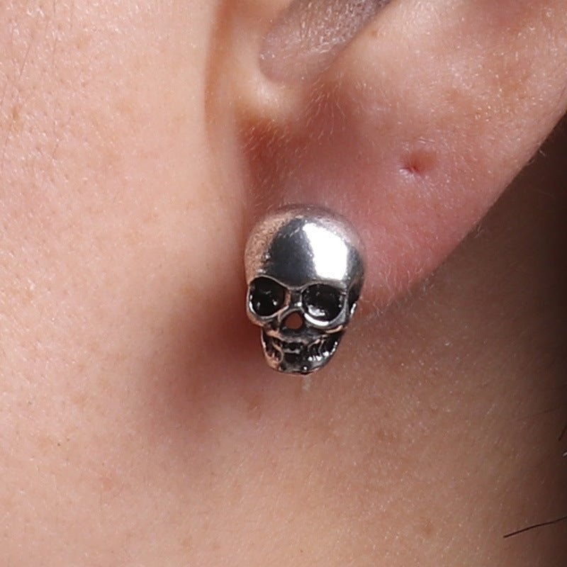 Caspian Skull Studs - The Nevermore Gothic Earrings – Unique Gothic Jewelry by Nevermore Lifestyle & Tech | V1R24 Black