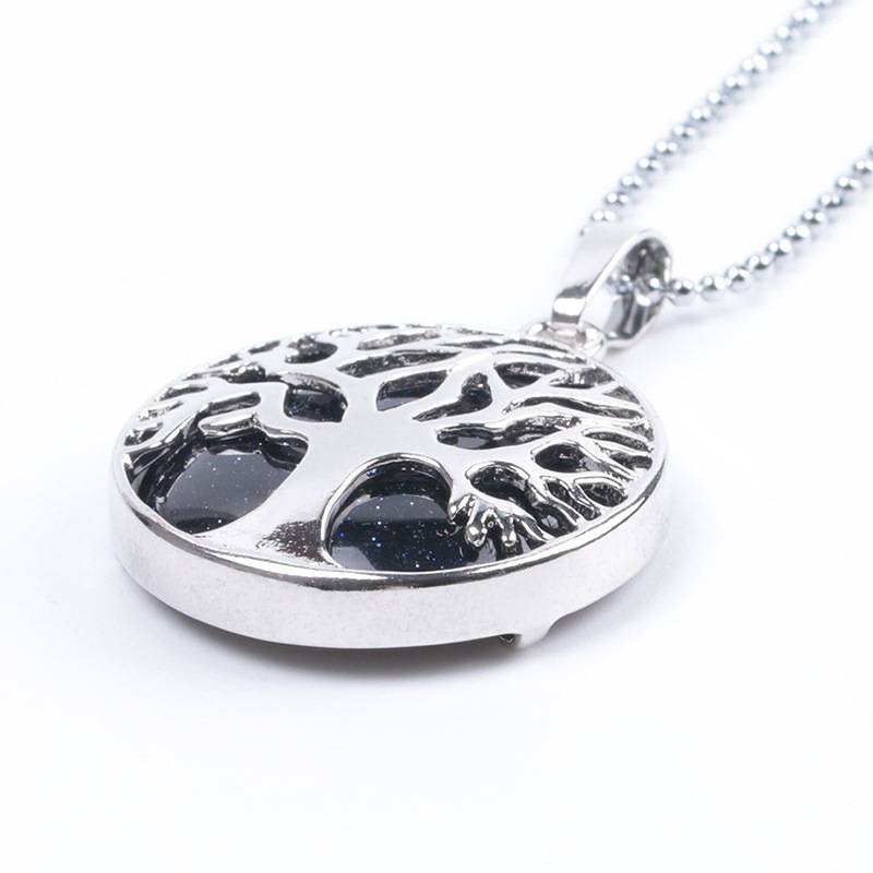 Cecilia Crosby - The Nevermore Pendant Natural stone – Unique Pendants - Necklaces by Nevermore Lifestyle & Tech | V