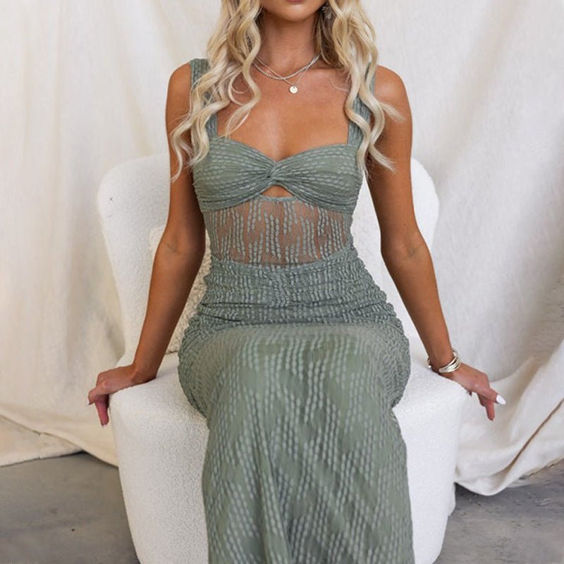 Comfort Couture - Elegant Pleated Maxi Dress by The Nevermore – Unique Dresses by Nevermore Lifestyle & Tech | 2XL Black