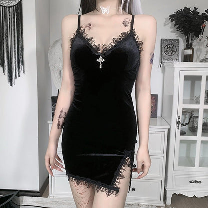 Dark Velvet - The Nevermore Gothic Dress – Unique Gothic Dresses by Nevermore Lifestyle & Tech | L Black
