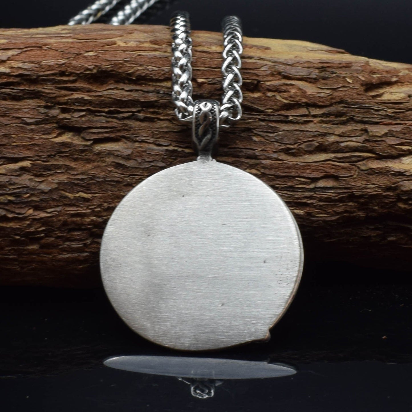 Frederick Dreadfrost - Gothic Pendant Necklace by The Nevermore – Unique Gothic Jewelry by Nevermore Lifestyle & Tech | Pendantnecklace Steel color