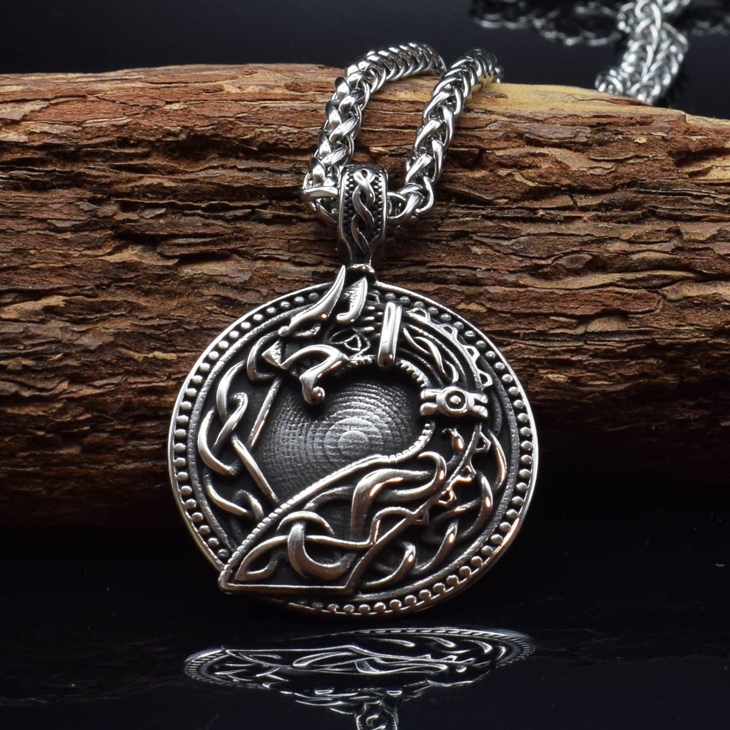 Frederick Dreadfrost - Gothic Pendant Necklace by The Nevermore – Unique Gothic Jewelry by Nevermore Lifestyle & Tech | Pendantnecklace Steel color