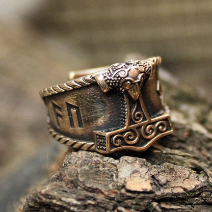 Knut Thor's Hammer - The Nevermore Norse Vikings Ring for Men – Unique Gothic Jewelry by Nevermore Lifestyle & Tech | 10 Copper