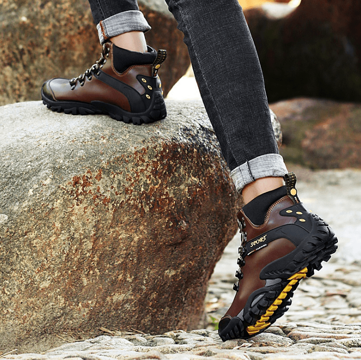 LeatherFur - Lace - Up Winter Boots with Faux Fur by The Nevermore – Unique by Nevermore Lifestyle & Tech | 38 Black