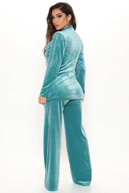 Maribeth - The Nevermore Women's Solid Color Suit – Unique Fashion for Women by Nevermore Lifestyle & Tech | L Light Blue