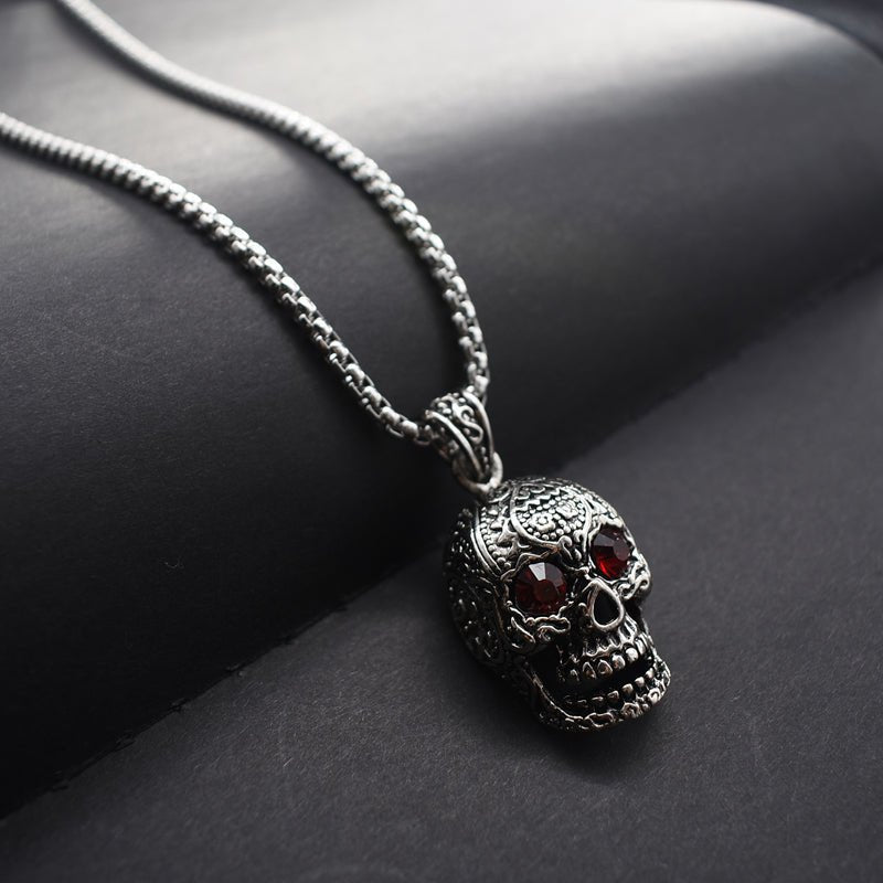 Red Eyed Skull - Gothic Pendant by The Nevermore – Unique Gothic Pendants by Nevermore Lifestyle & Tech | Red Diamond Skull
