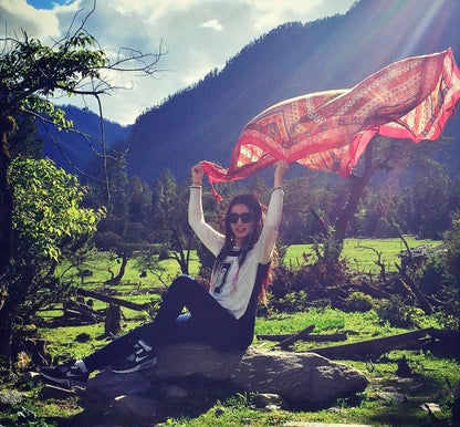 SeaBreeze - Multicolor Shawl by The Nevermore