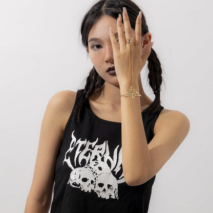 Shadowmourn – Gothic Crown Finger Bracelet by The Nevermore – Unique Accessories by Nevermore Lifestyle & Tech | Black2021