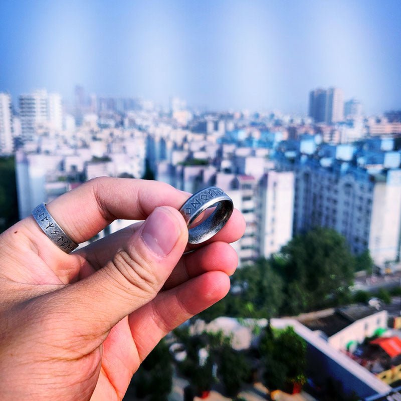 Skuld - The Nevermore Norse Vikings Rune Ring for Men 316L Stainless Steel – Unique Gothic Jewelry by Nevermore Lifestyle & Tech | 10 8mm