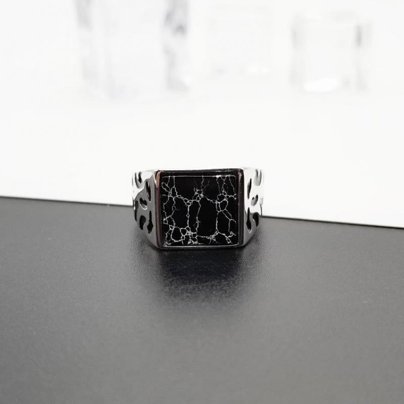Square Black Stone Vintage - The Nevermore Ring 925 Sterling Silver – Unique Rings by Nevermore Lifestyle & Tech | Black