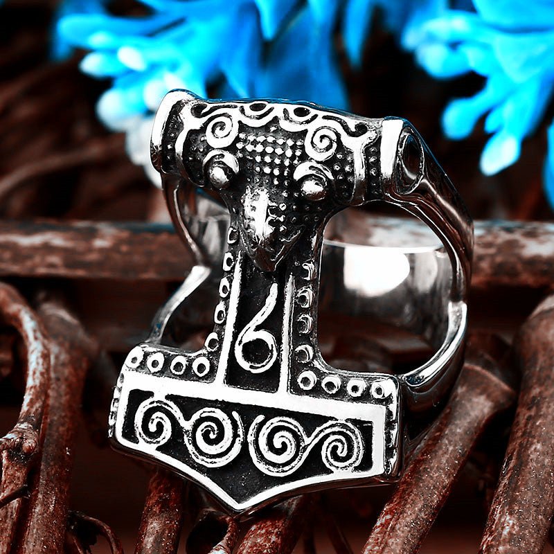 Sven Thor's Hammer - The Nevermore Norse Vikings Ring for Men – Unique Gothic Jewelry by Nevermore Lifestyle & Tech | 10th Silver