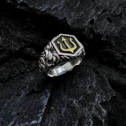 The Trident of Poseidon - The Nevermore Ring – Unique Rings for Men by Nevermore Lifestyle & Tech | Adjustable opening Silver