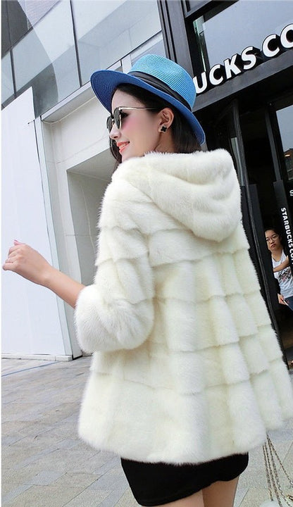 Vivian Chase – Short Faux Fur Jacket by The Nevermore – Unique Fur Coats for Women by Nevermore Lifestyle & Tech | L Black