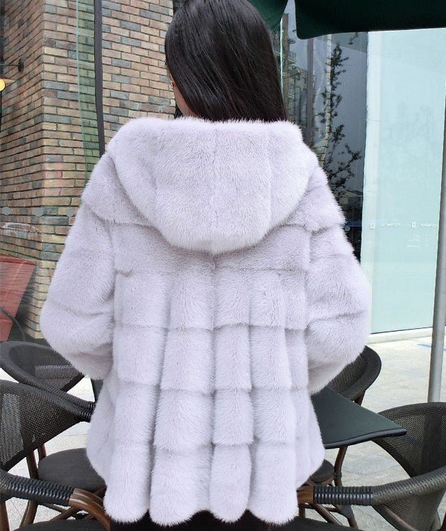 Vivian Chase – Short Faux Fur Jacket by The Nevermore – Unique Fur Coats for Women by Nevermore Lifestyle & Tech | L Black